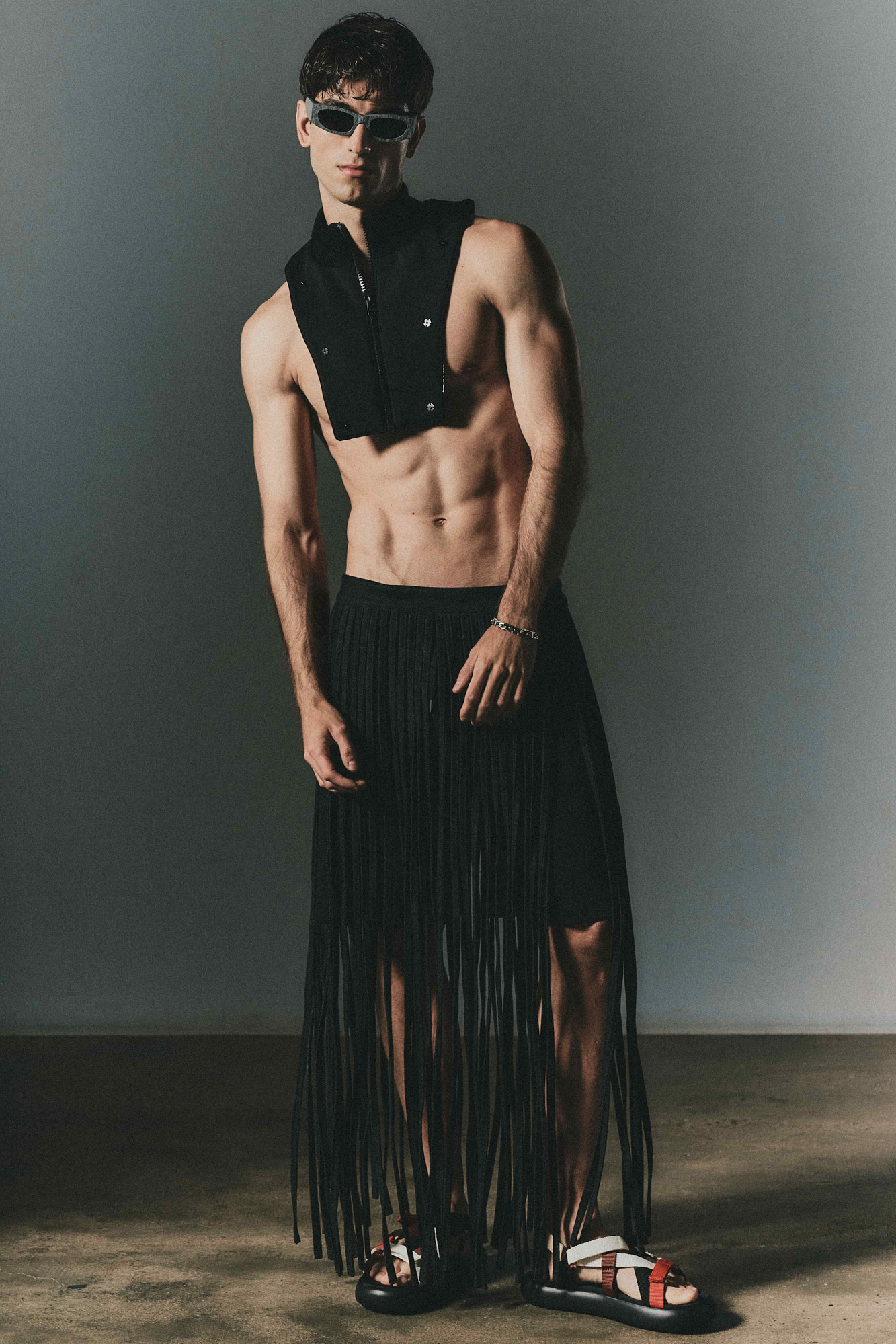 SKIN BETWEEN THE LINES 14